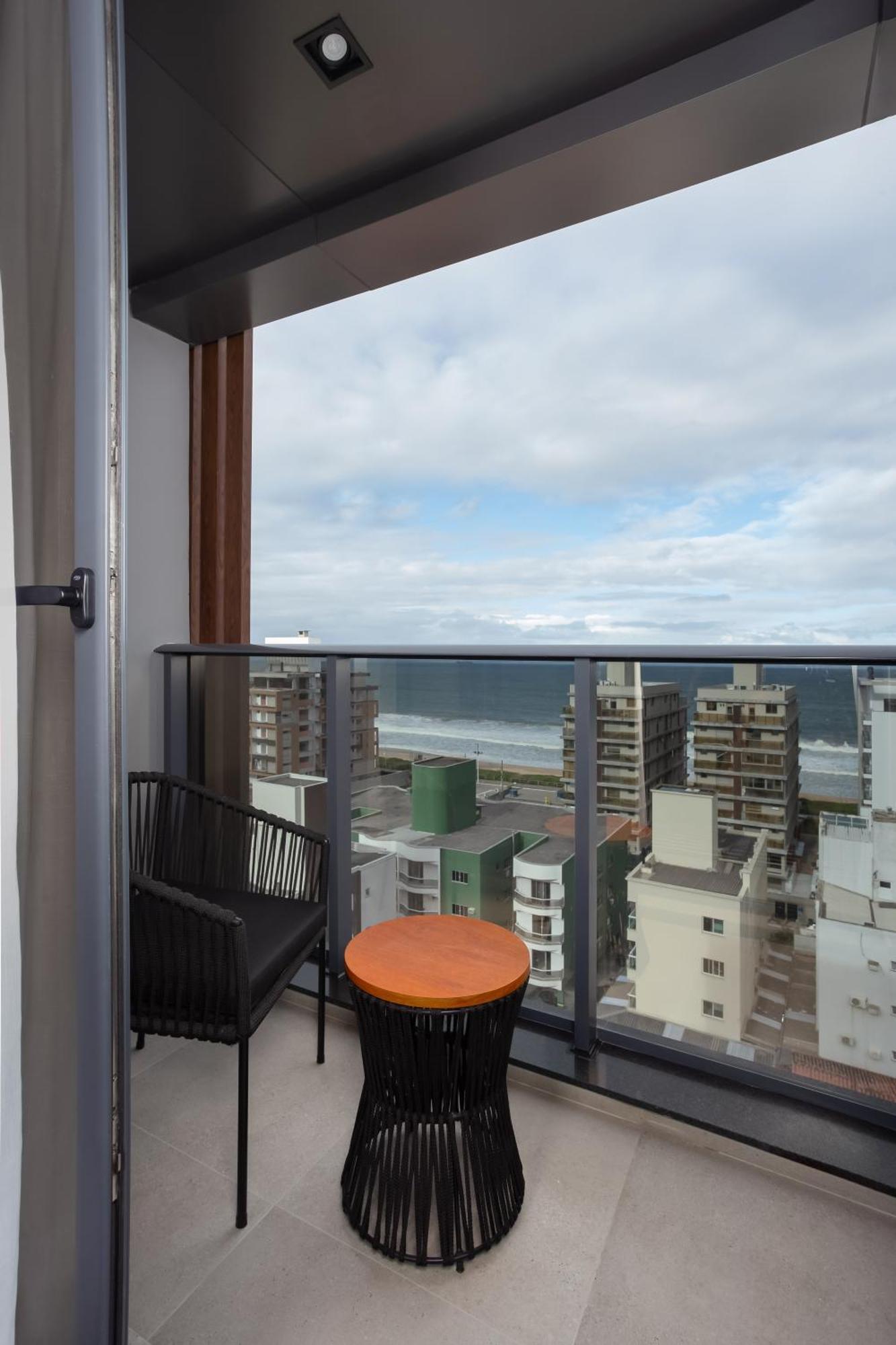 Brava Mundo Hotel Boutique Oficial Itajaí Exteriör bild